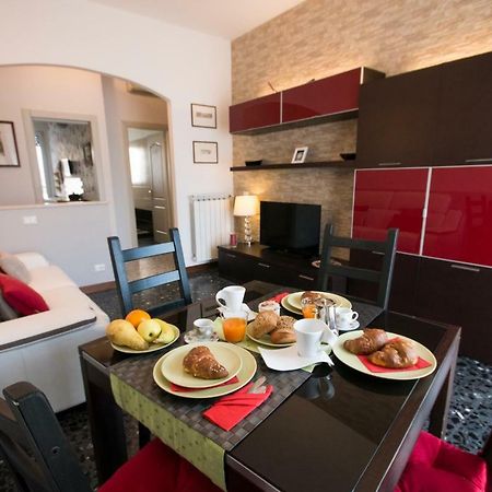 A Casa Di Simone A Viareggio Lägenhet Exteriör bild