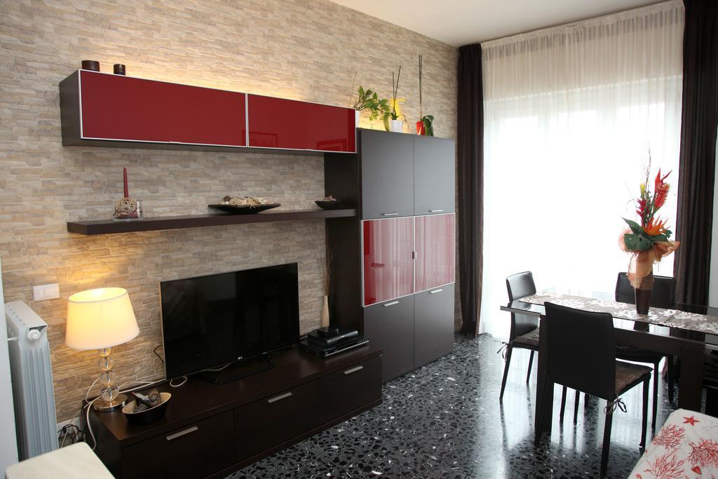 A Casa Di Simone A Viareggio Lägenhet Exteriör bild