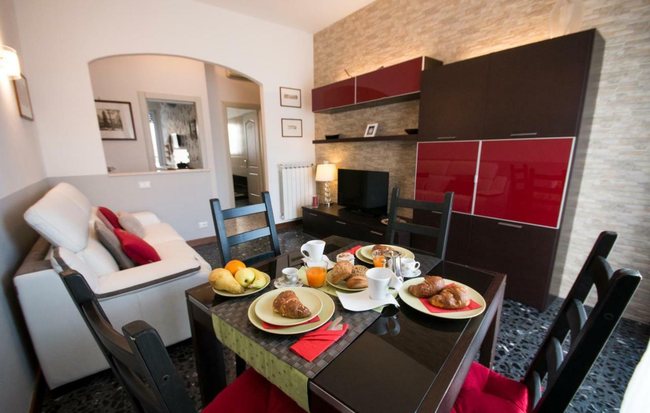A Casa Di Simone A Viareggio Lägenhet Exteriör bild