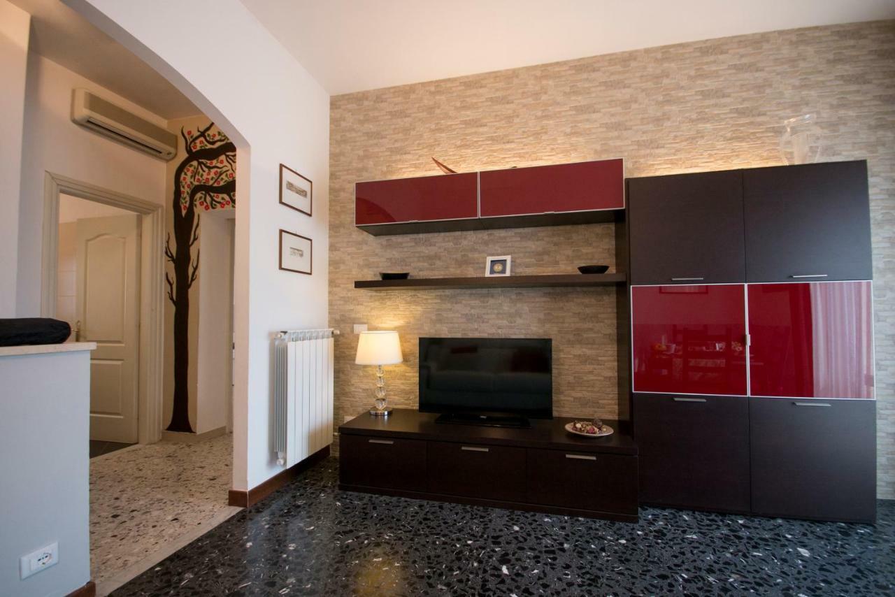 A Casa Di Simone A Viareggio Lägenhet Exteriör bild