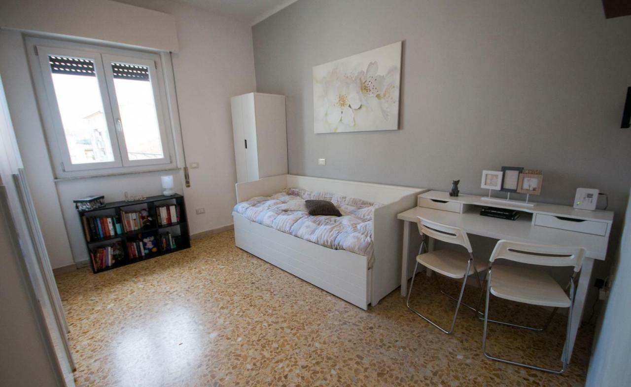A Casa Di Simone A Viareggio Lägenhet Exteriör bild